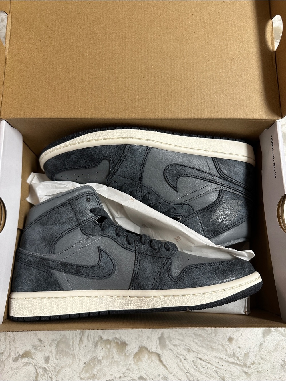 Women’s Size 8 Nike Air Jordan 1 Mid Smoke Grey NIB